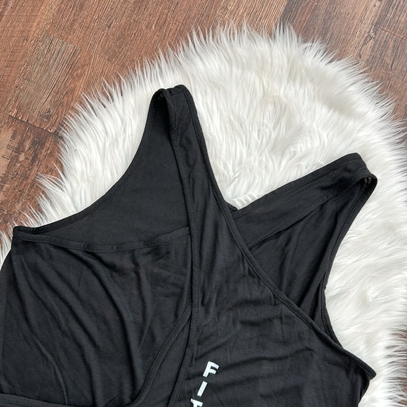 IDEAL FIT | Fit and Fierce Tank | Black | Size M - Picture 8 of 10